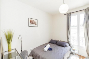 Bright 12m ideal for couple in Saint-Ouen